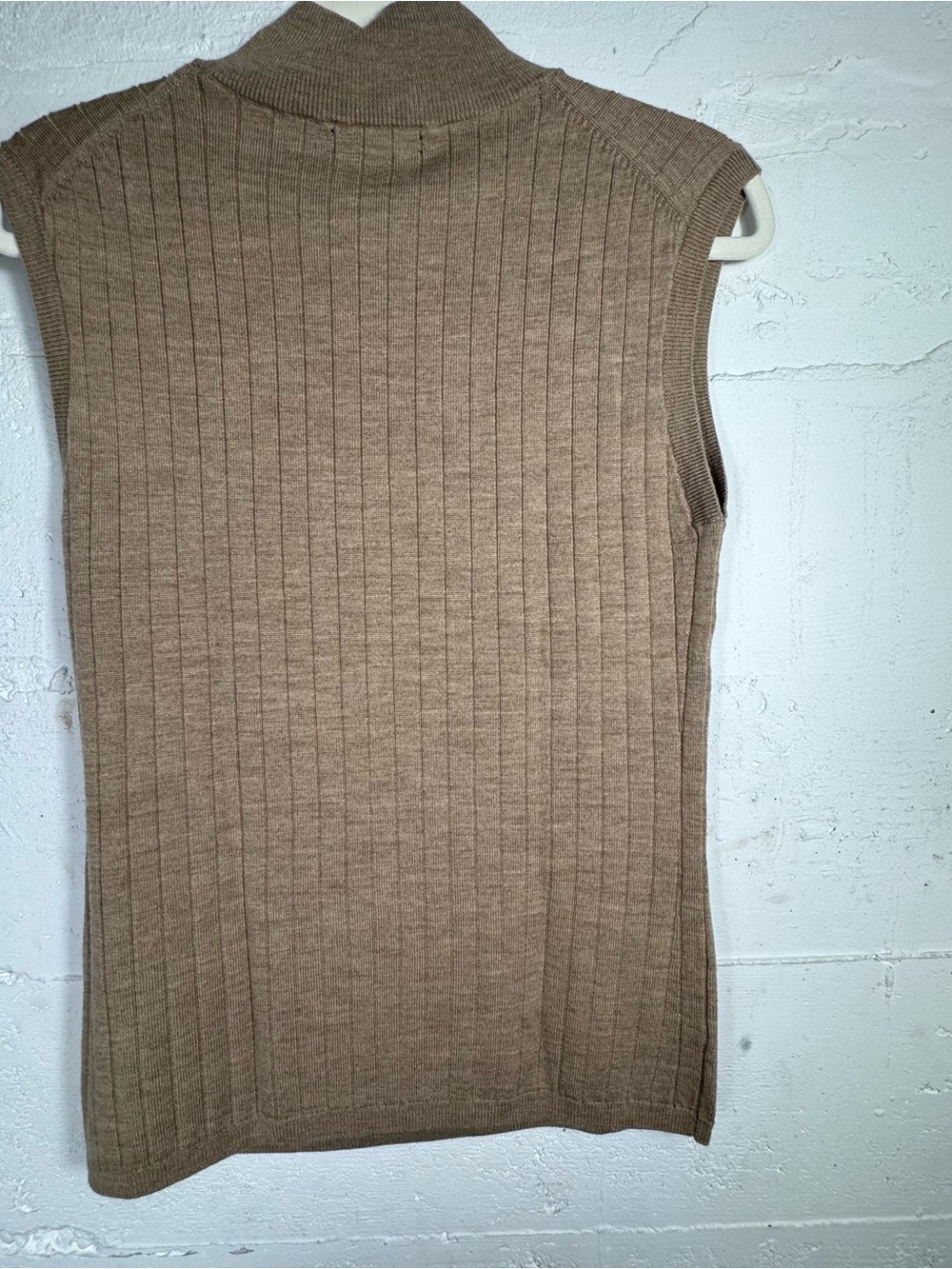 Banana Republic Nezha Merino Wool Mockneck Sleeveless Sweater Shell M - Picture 5 of 7